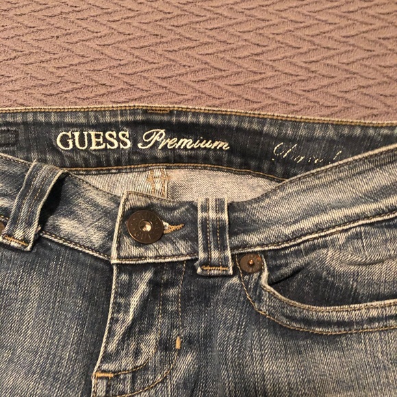 Guess Jeans - Picture 3 of 3